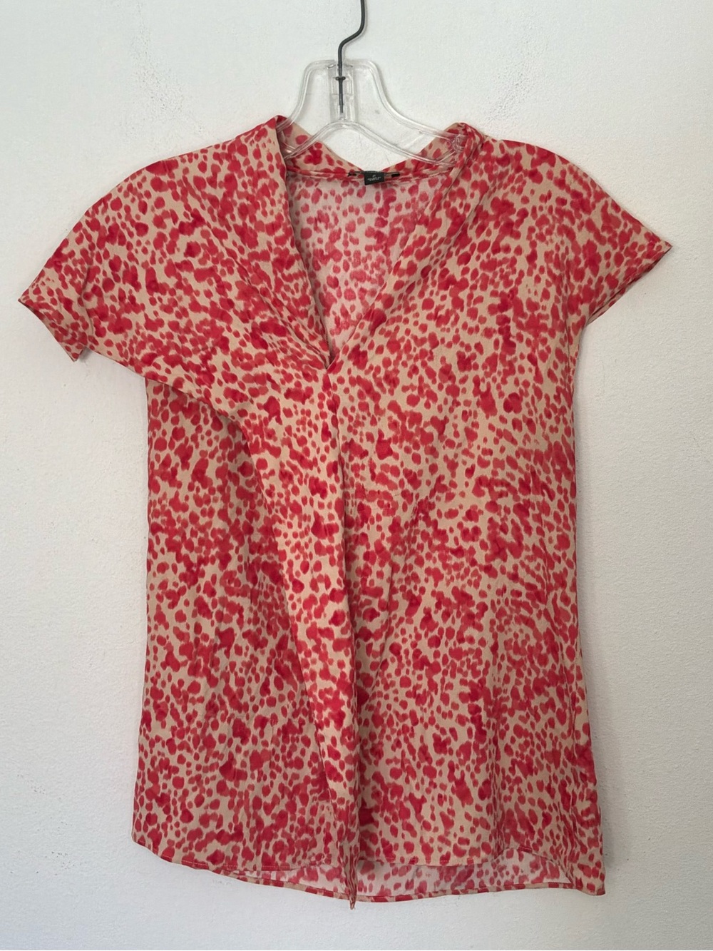 Ann Taylor Pink Animal Print Short Sleeve Tie Neck Blouse Size 2